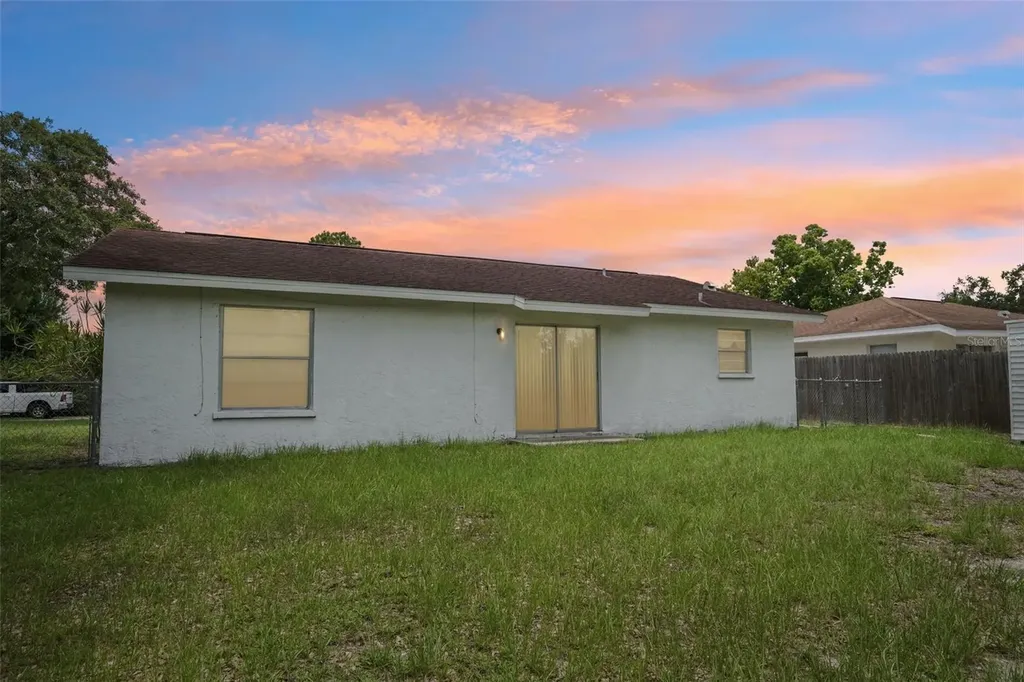 107 67th Street NE Bradenton FL 34208