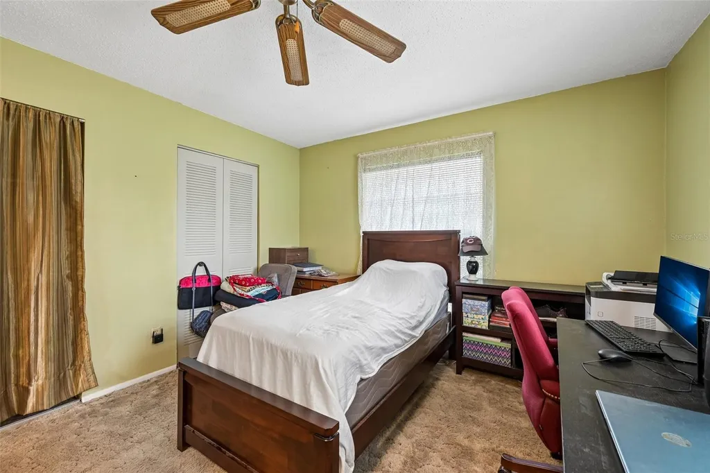 107 67th Street NE Bradenton FL 34208