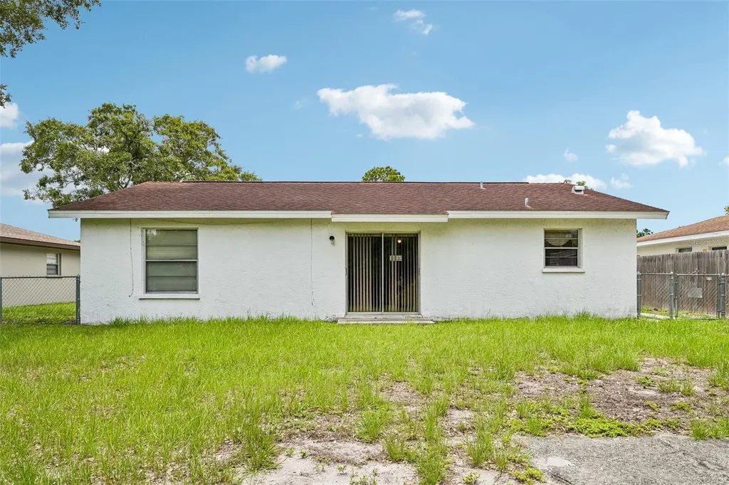 107 67th Street NE Bradenton FL 34208