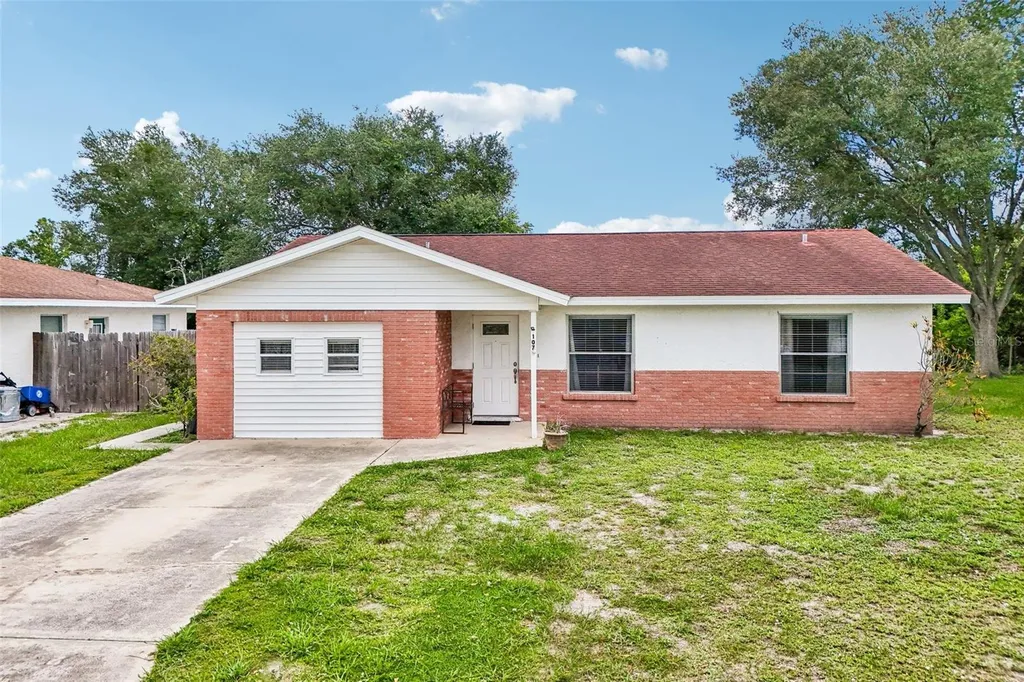 107 67th Street NE Bradenton FL 34208