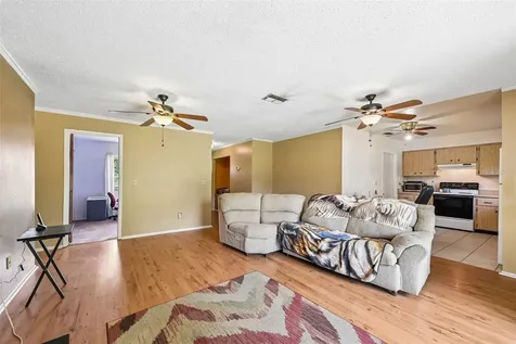 107 67th Street NE Bradenton FL 34208