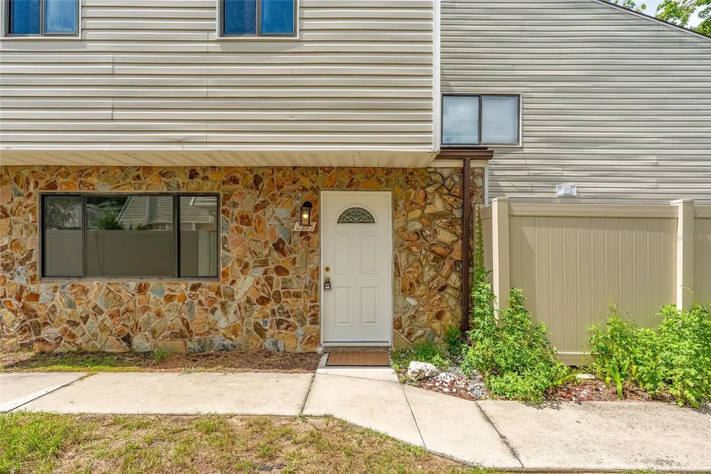 2213 NE 45th Avenue Ocala FL 34470