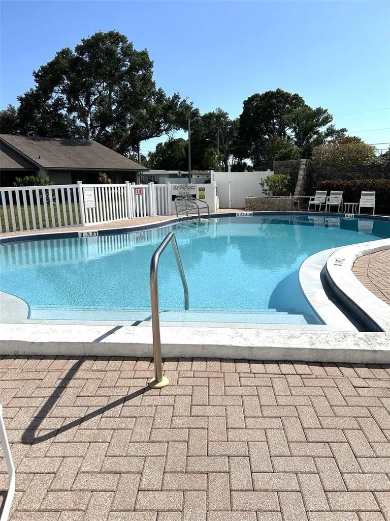 1601 N 43rd St N Street N St Petersburg FL 33713