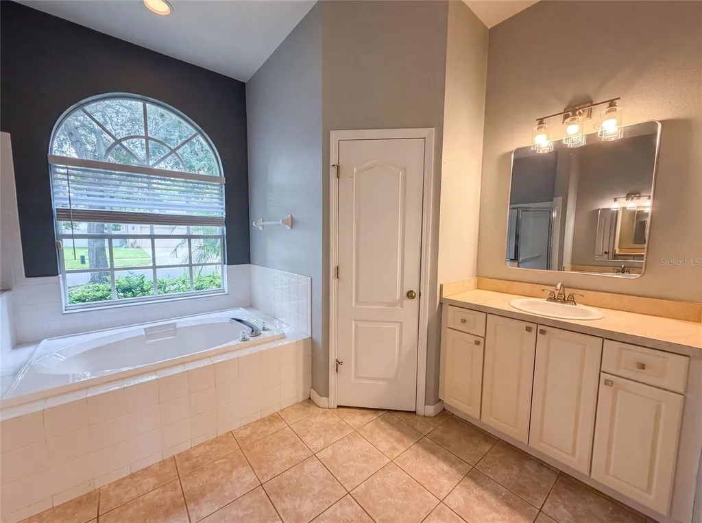 222 Taylor Bay Lane Brandon FL 33510