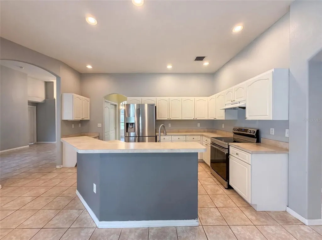 222 Taylor Bay Lane Brandon FL 33510