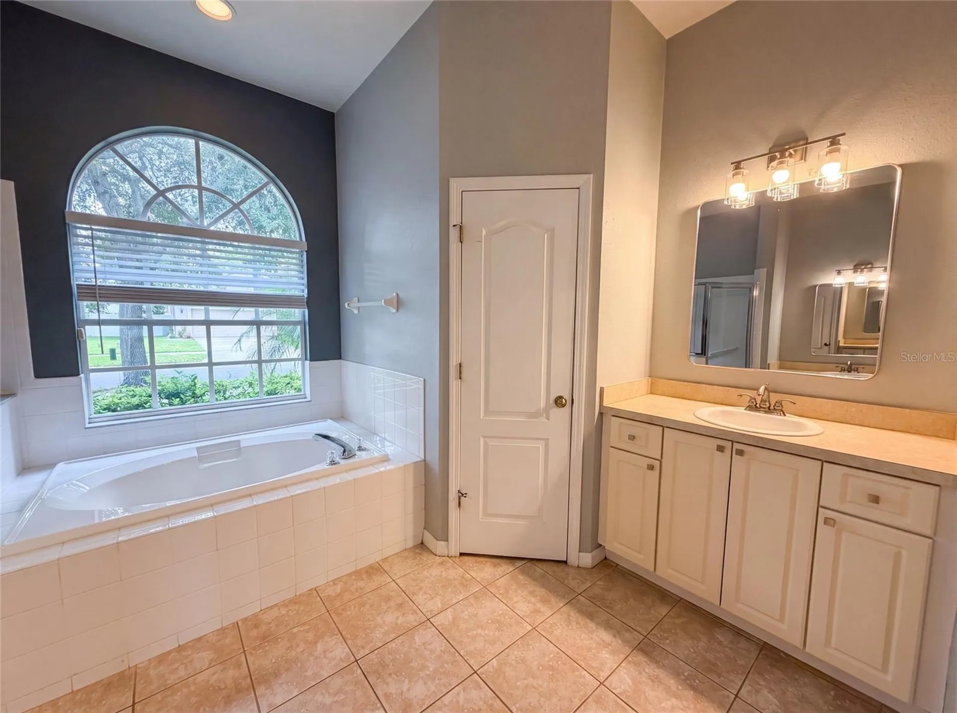 222 Taylor Bay Lane Brandon FL 33510