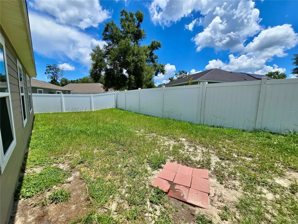 20133 NW 249th Street High Springs FL 32643