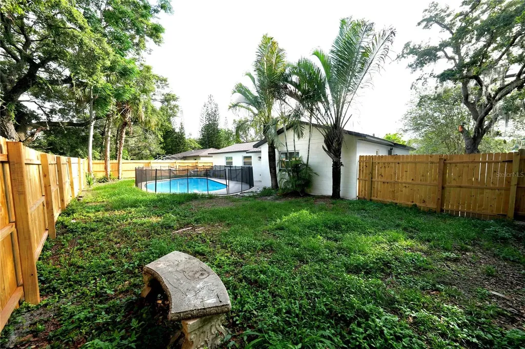 2619 Hendy Court Orlando FL 32817
