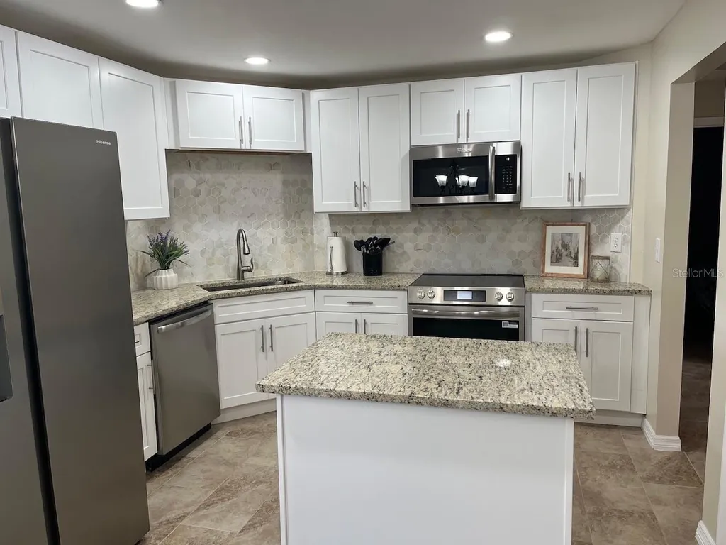 1209 Lake Loop Winter Haven FL 33880