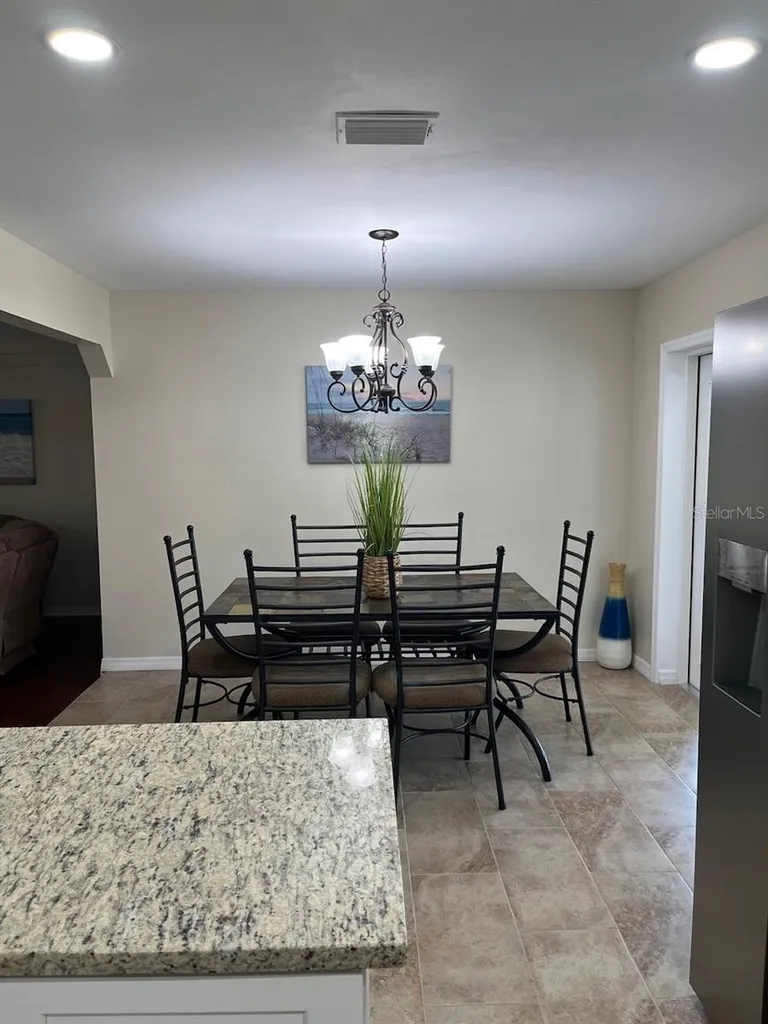 1209 Lake Loop Winter Haven FL 33880