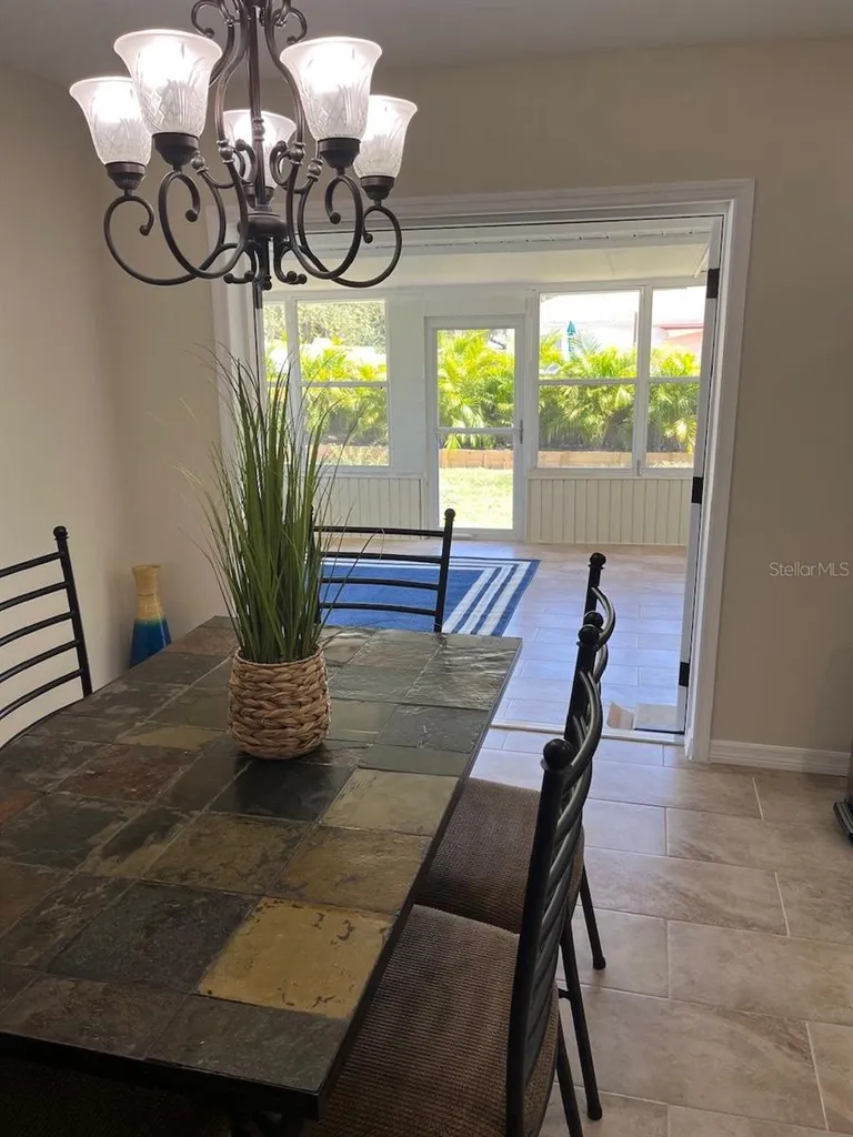 1209 Lake Loop Winter Haven FL 33880