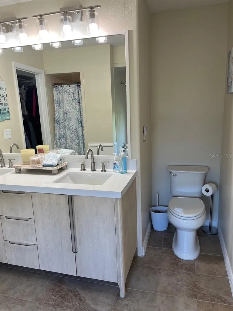 1209 Lake Loop Winter Haven FL 33880