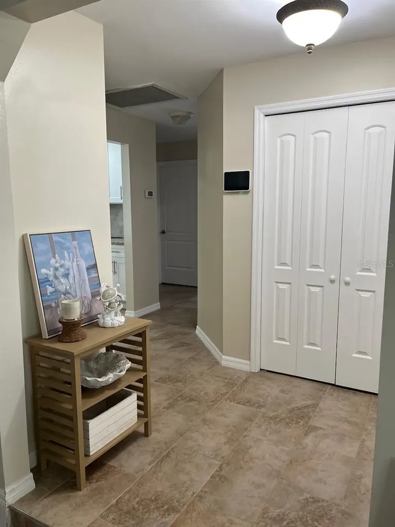 1209 Lake Loop Winter Haven FL 33880