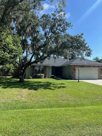 1209 Lake Loop Winter Haven FL 33880