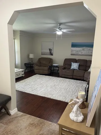 1209 Lake Loop Winter Haven FL 33880