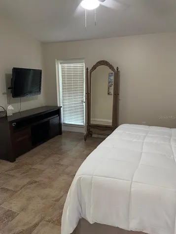 1209 Lake Loop Winter Haven FL 33880