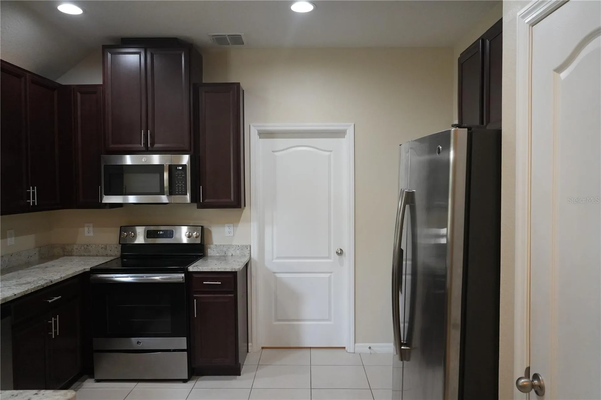 2212 Lennox Dale Lane Brandon FL 33510