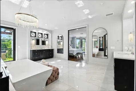 4555 W Swann Avenue Tampa FL 33609