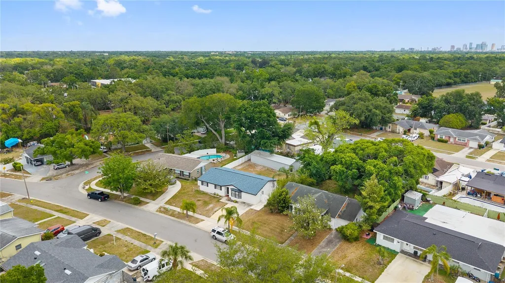 2310 W Knollwood Place Tampa FL 33604