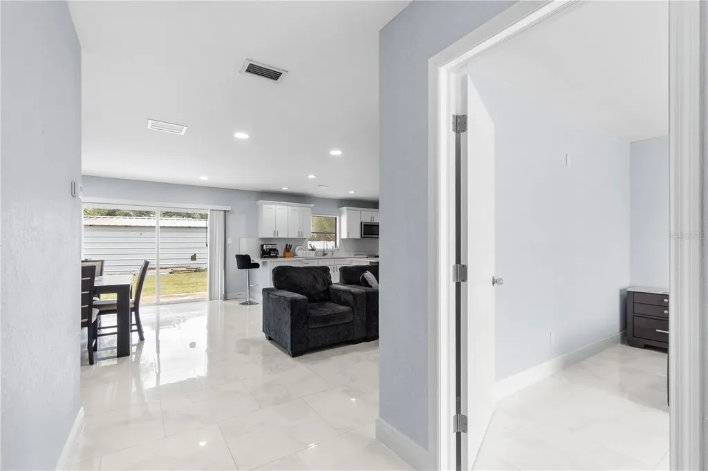 2310 W Knollwood Place Tampa FL 33604