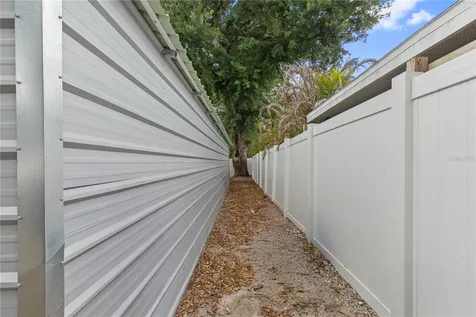 2310 W Knollwood Place Tampa FL 33604