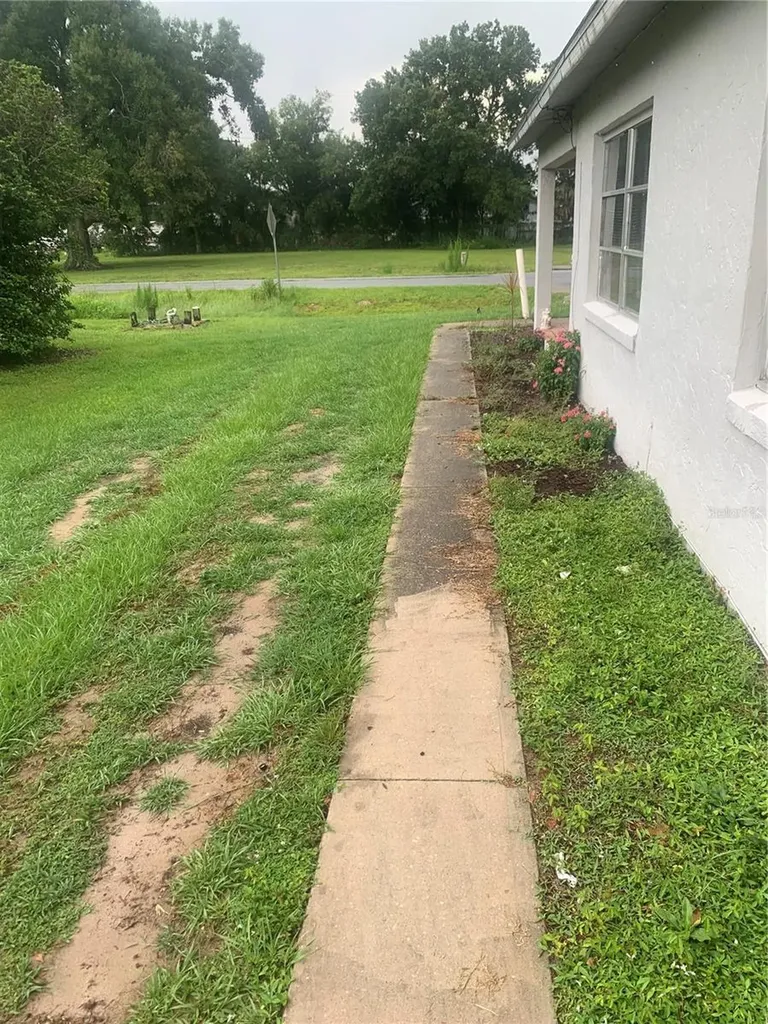 1674 NE Floridian Circle Arcadia FL 34266