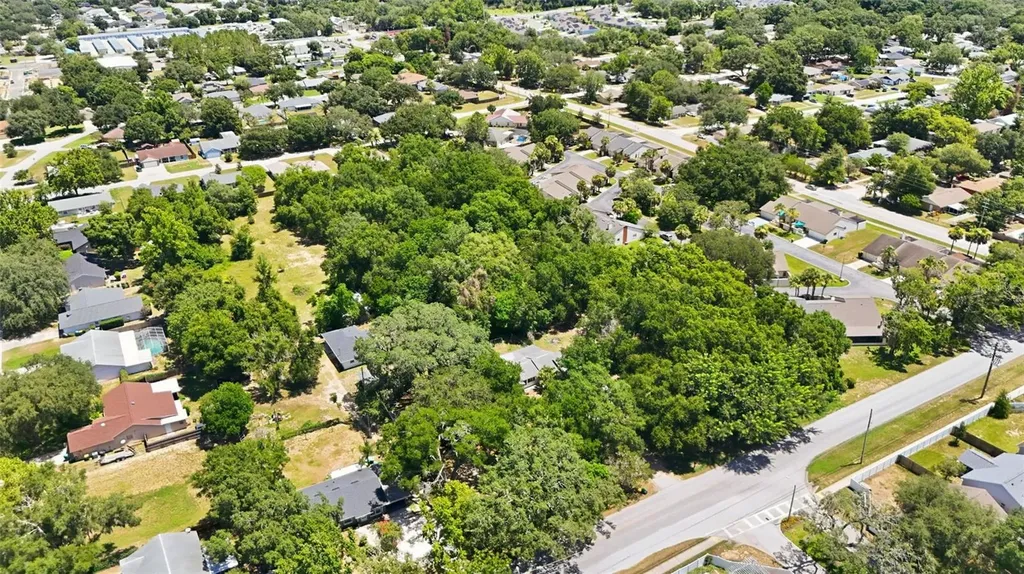 2675 E Washington Avenue Eustis FL 32726