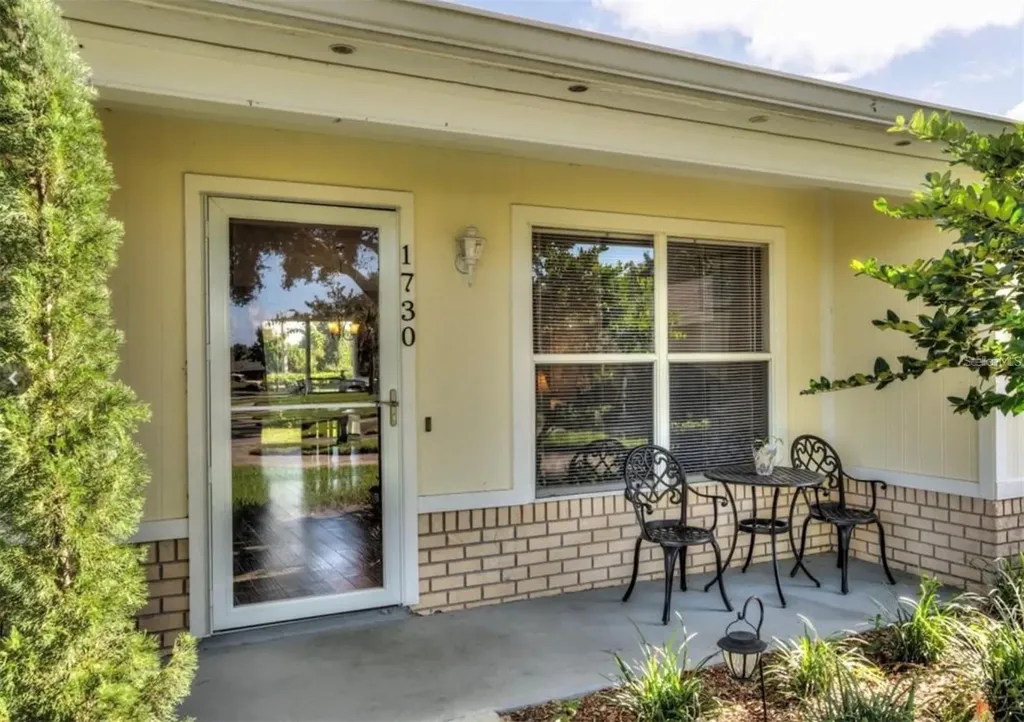 1730 Tropical Court Tavares FL 32778