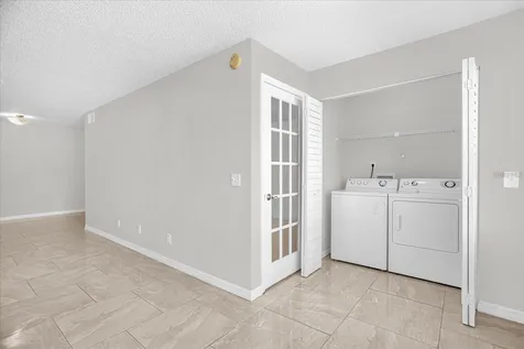 5132 Conroy Road Orlando FL 32811