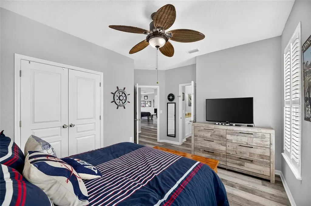 5243 Brighton Shore Drive Apollo Beach FL 33572