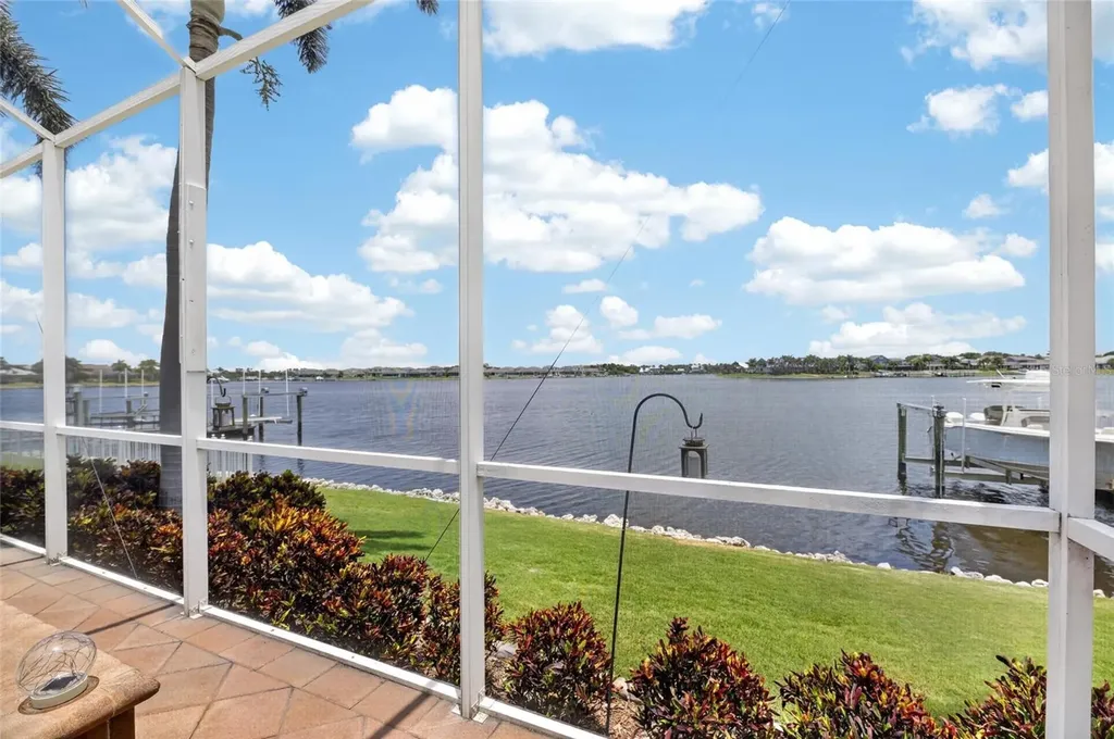 5243 Brighton Shore Drive Apollo Beach FL 33572