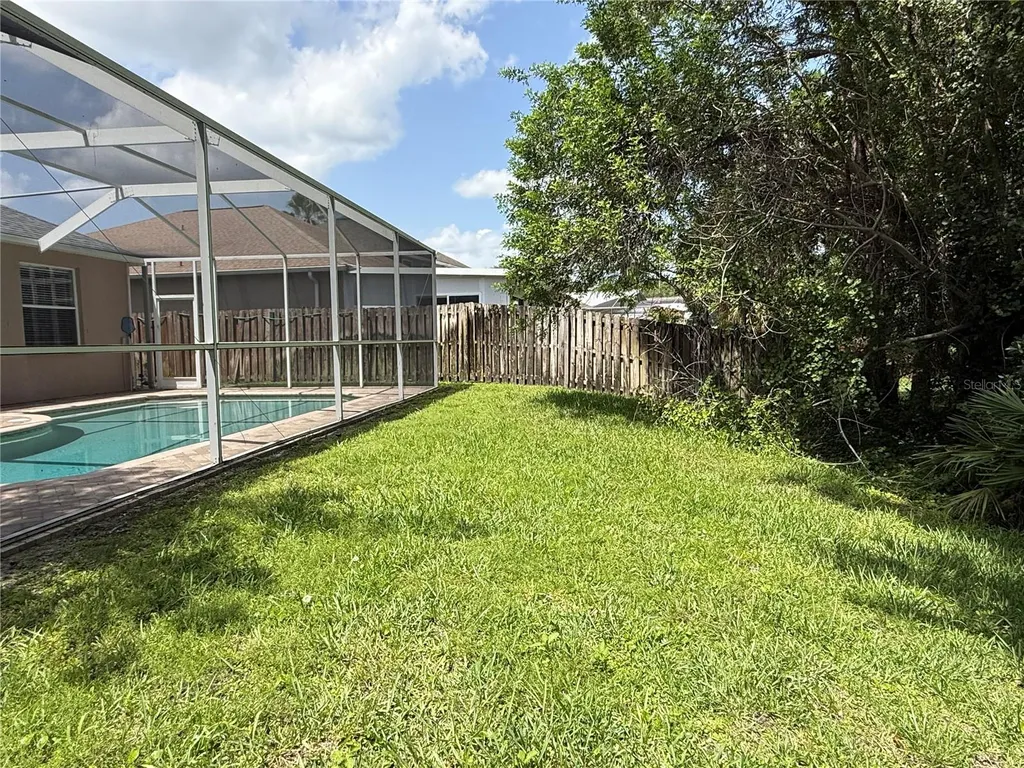 12521 Sparkleberry Road Tampa FL 33626