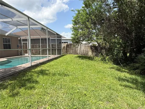 12521 Sparkleberry Road Tampa FL 33626