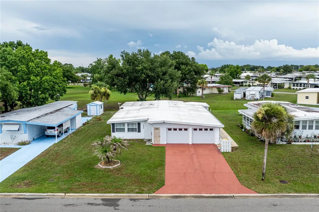 1030 Capella Drive Tavares FL 32778