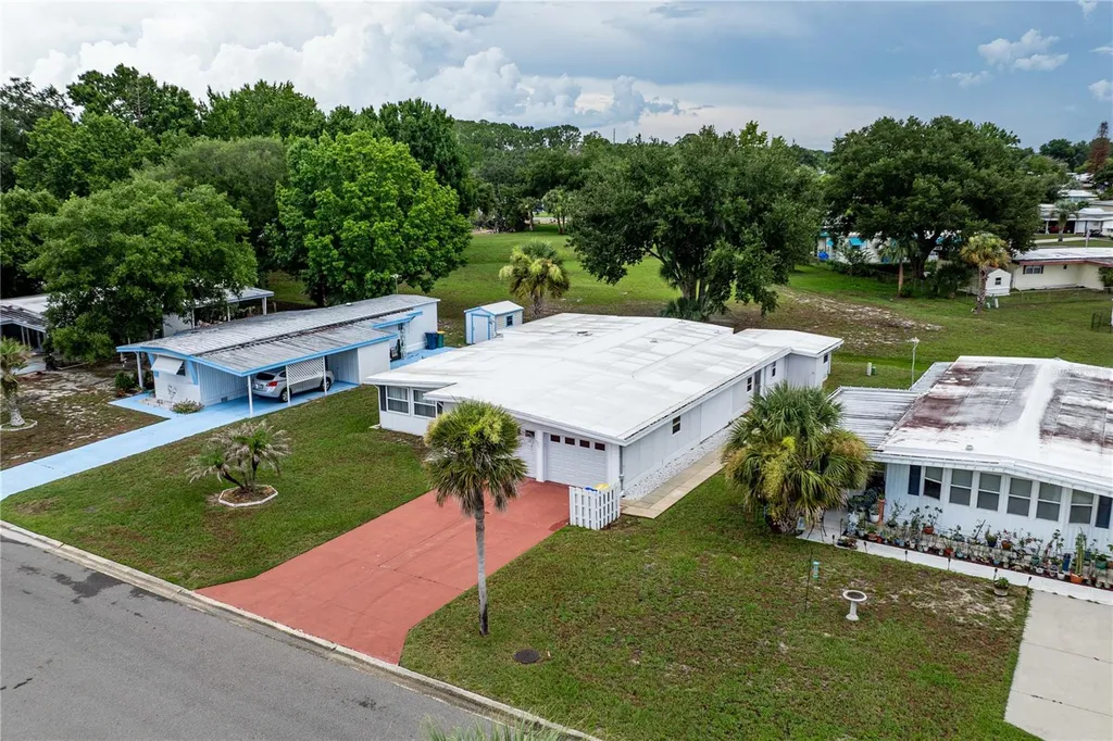 1030 Capella Drive Tavares FL 32778
