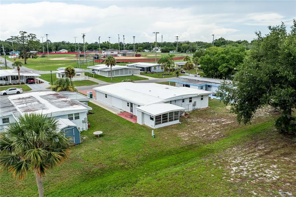 1030 Capella Drive Tavares FL 32778