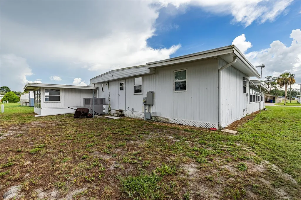 1030 Capella Drive Tavares FL 32778
