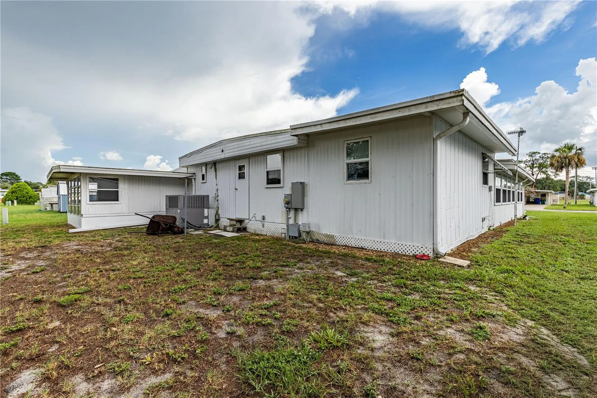 1030 Capella Drive Tavares FL 32778