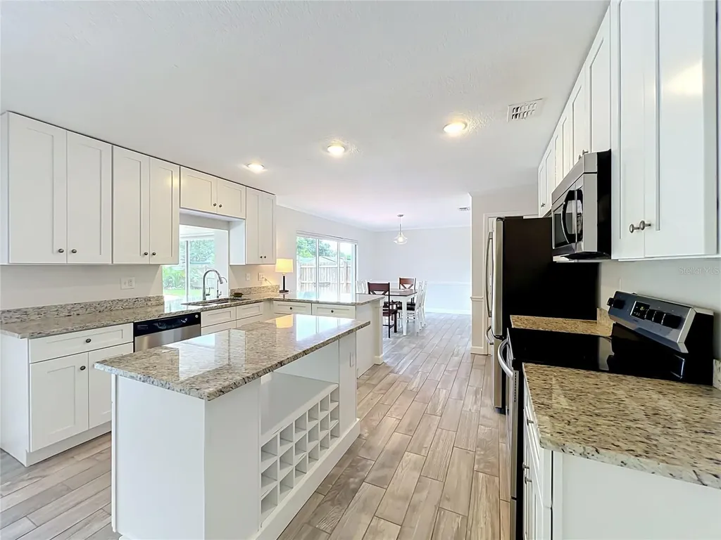 411 Monticello Drive Altamonte Springs FL 32701