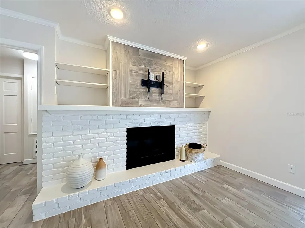 411 Monticello Drive Altamonte Springs FL 32701
