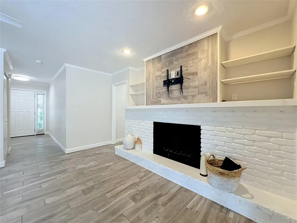 411 Monticello Drive Altamonte Springs FL 32701
