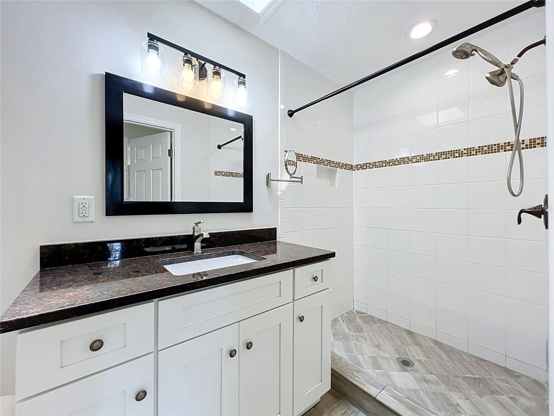411 Monticello Drive Altamonte Springs FL 32701