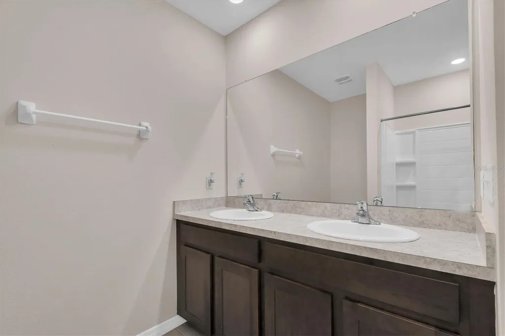 17066 Oval Rum Drive Wimauma FL 33598