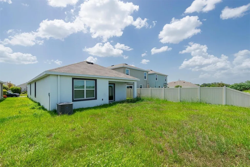 17066 Oval Rum Drive Wimauma FL 33598