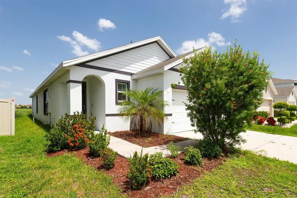 17066 Oval Rum Drive Wimauma FL 33598
