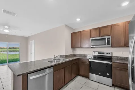 17066 Oval Rum Drive Wimauma FL 33598