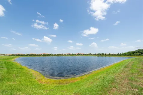 17066 Oval Rum Drive Wimauma FL 33598
