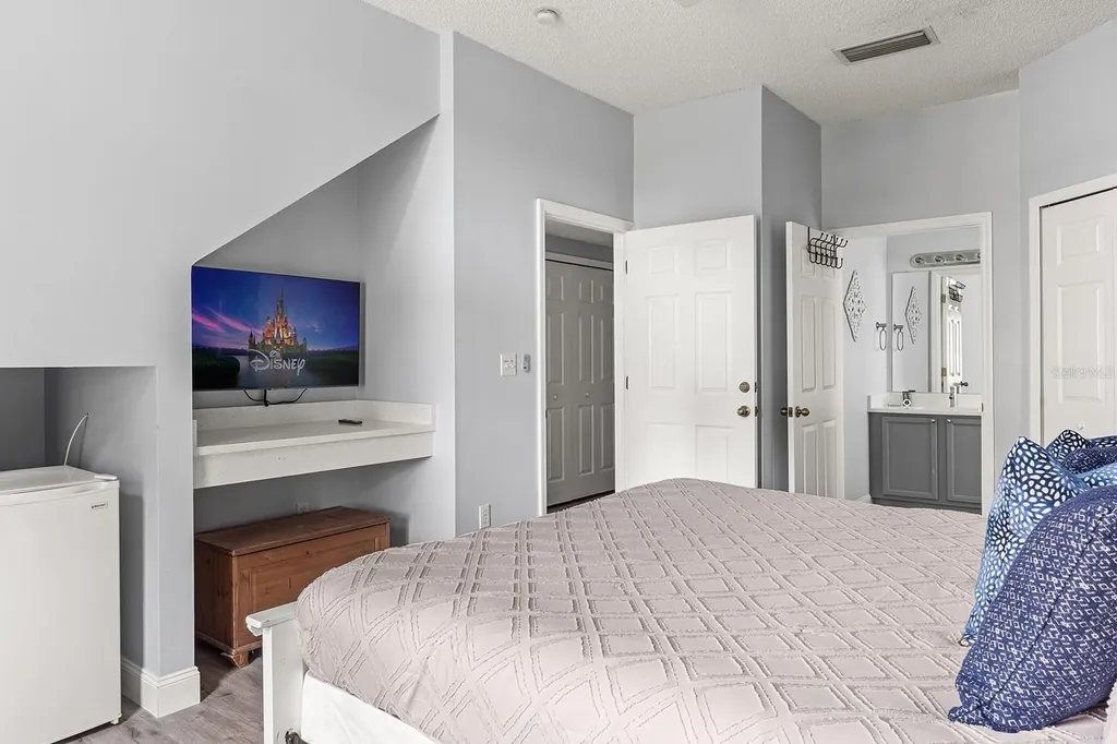 2739 Sun Key Place Kissimmee FL 34747