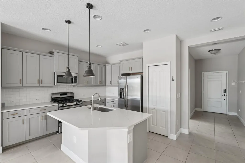 13524 Circa Crossing Drive Lithia FL 33547