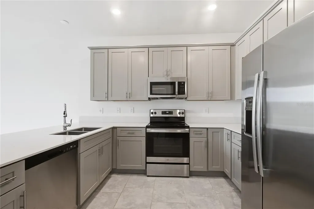 2312 Brook Marsh Loop Kissimmee FL 34747